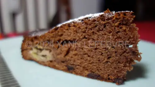 You are currently viewing Délicieuse recette de gâteau au yaourt et à la banane avec des pépites de chocolat !