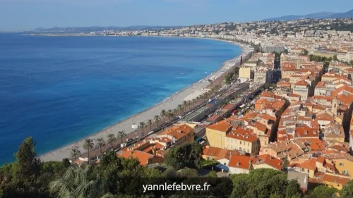 Vue de Nice à partir su sommet du château de Nice