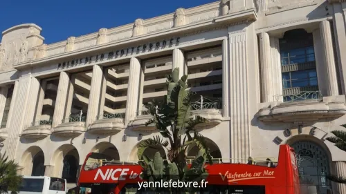 Promenade des Anglais : palais de la Méditerrannée par Yann Lefebvre