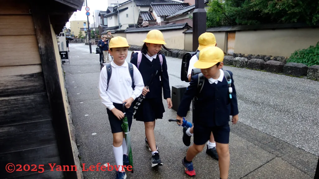 Nagamachi - écoliers au Japon