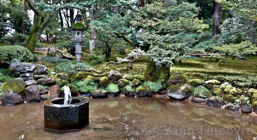 Kenrokuen fontaine : la plus ancienne du Japon, à pression naturelle. par yann lefebvre