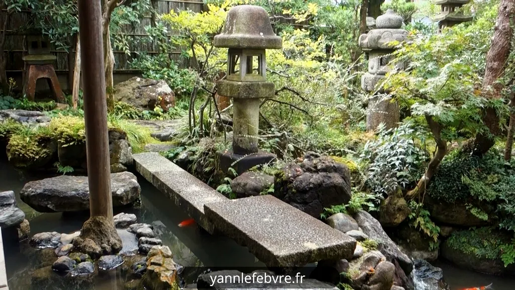 Nagamachi - Quartier des samourais - Jardin dans la maison Nomura avec Yann Lefebvre