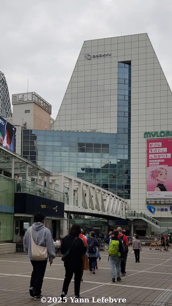 Le quartier Surnommé les "Champs-Elysées" de Tokyo par Yann Lefebvre