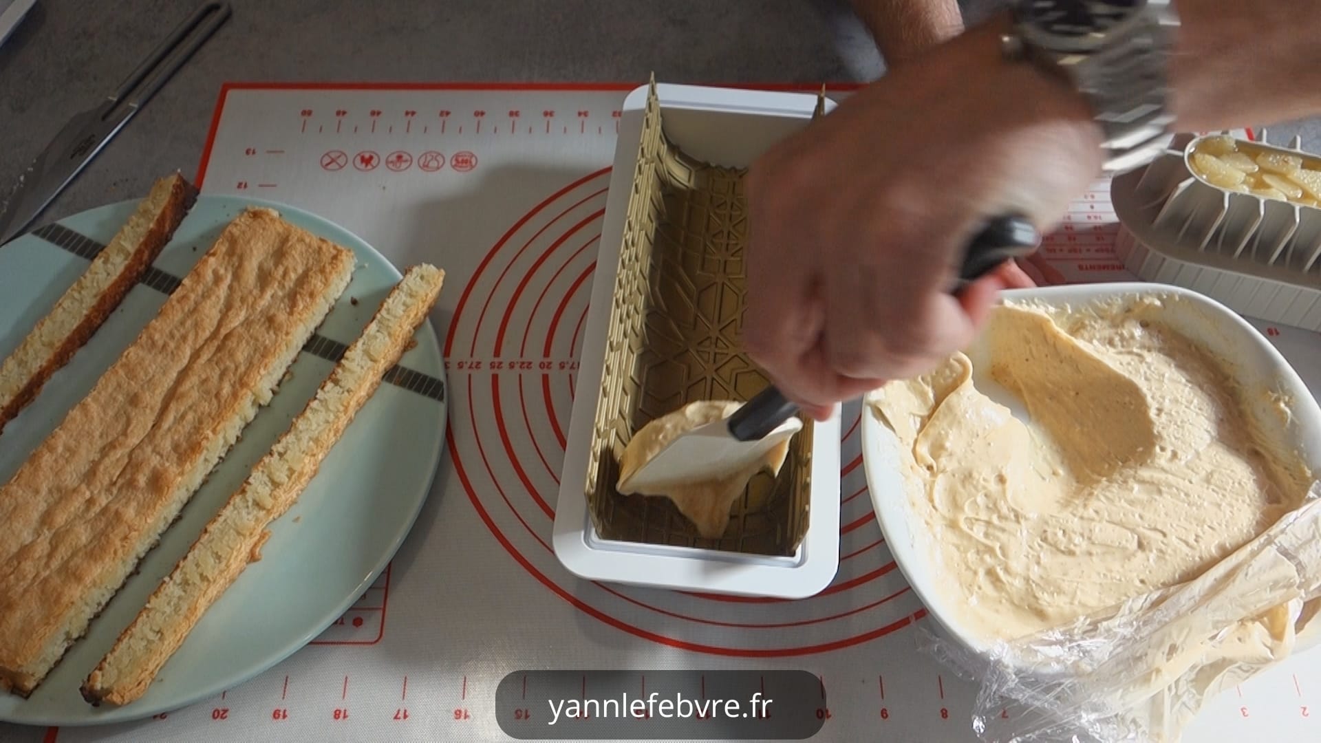 Bûche de Noël Praliné-Poire qui Fond en Bouche (Dacquoise + Ganache) par Yann Lefebvre 2025