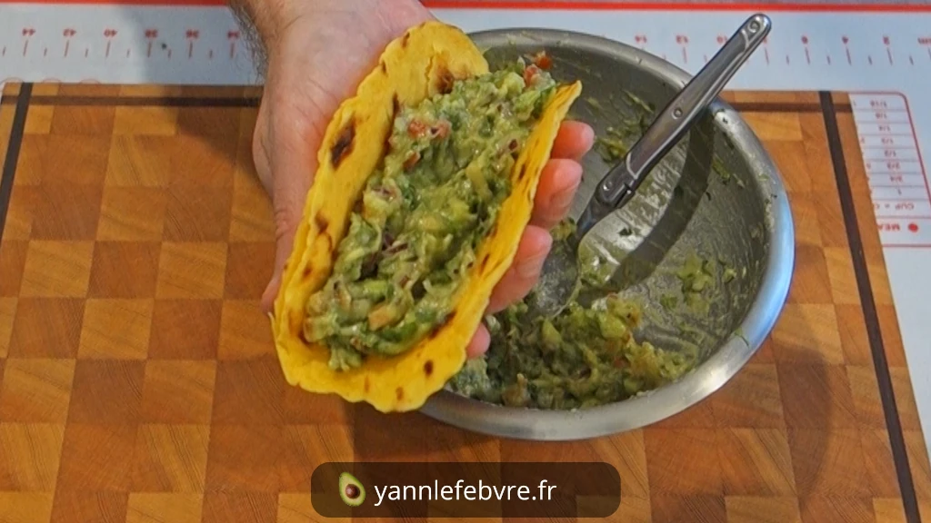 Recette guacamole maison facile et authentique en 5 minutes par Yann Lefebvre
