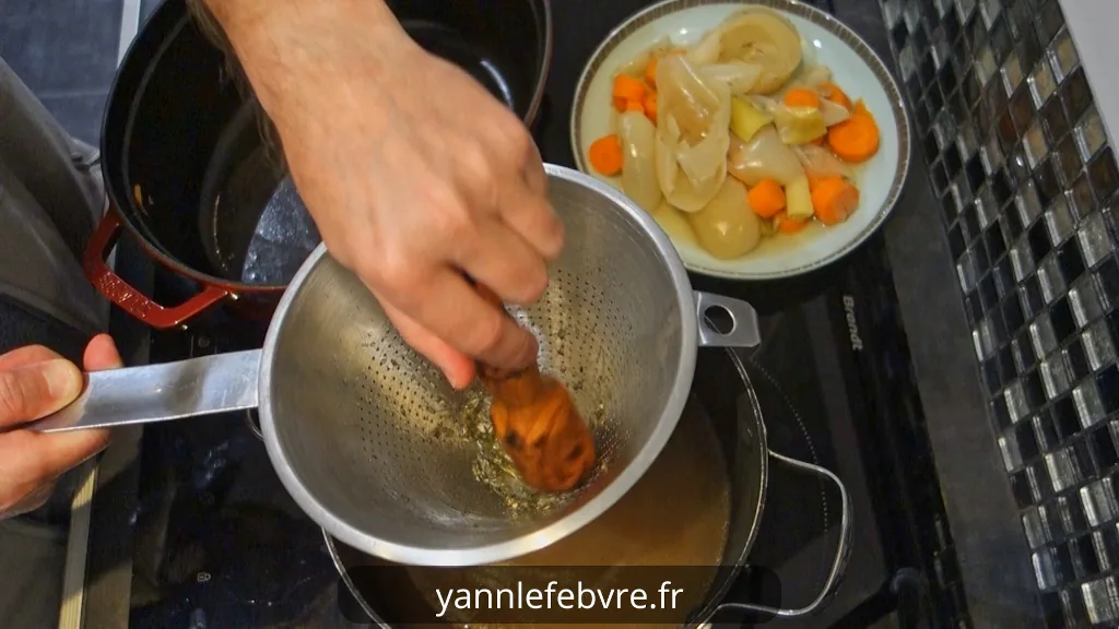 Blanquette de veau traditionnelle servie avec sauce crème par Yann Lefebvre