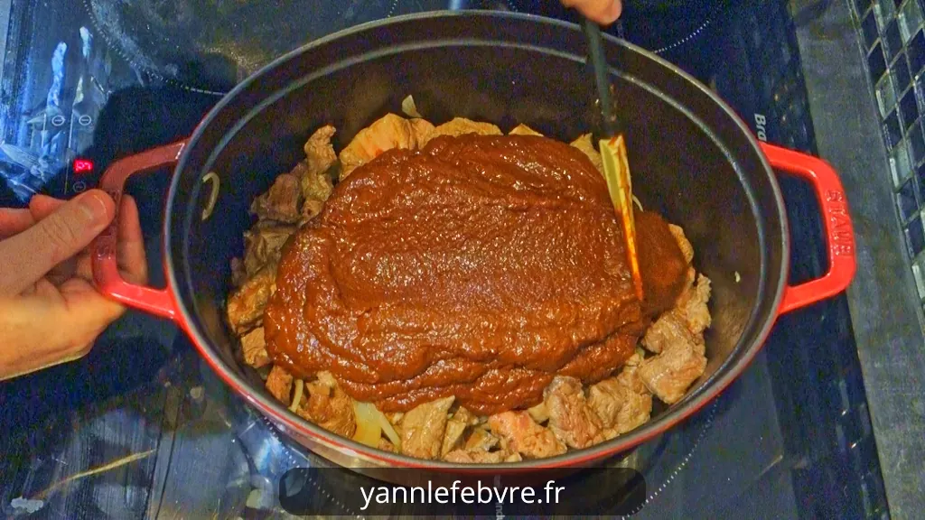 Recette Chili con carne familial mijoté lent avec de pâte piments douce par Yann Lefebvre