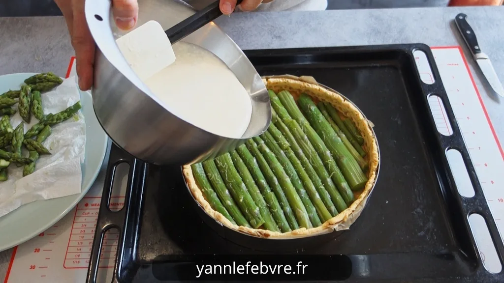 Comment Faire une Délicieuse Tarte Asperges & Brocciu (Pâte au Piment d’Espelette) par Yann Lefebvre