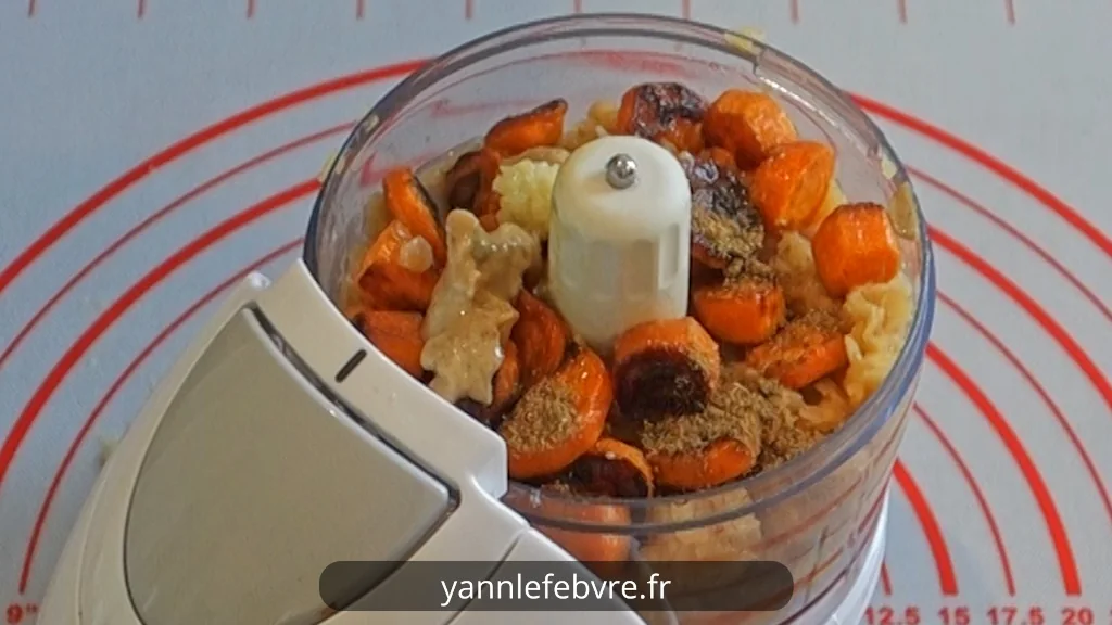 Découvrez cette recette de dip lentilles corail, une entrée vegan savoureuse et rapide. Parfait pour un apéritif dînatoire healthy par Yann Lefebvre