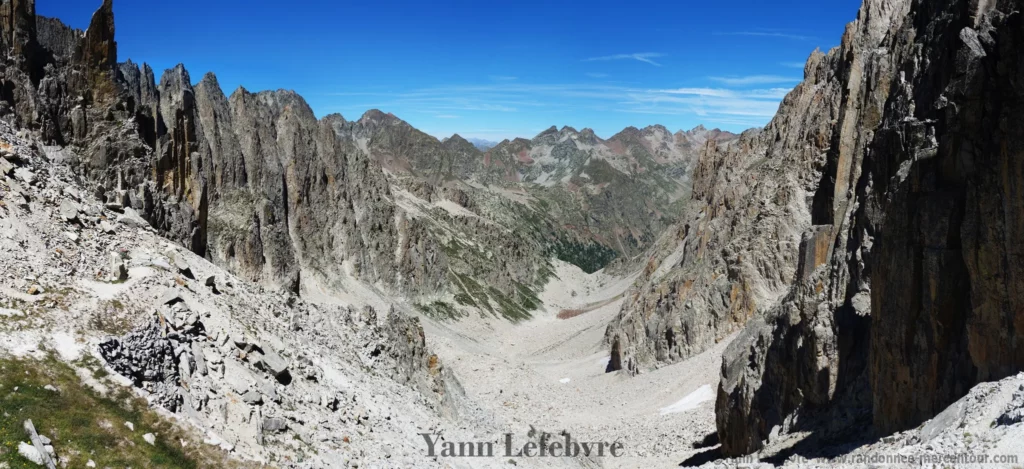 Randonnée au Pas du Préfouns (2615 m) : Au dessus du Lac Nègre par Yann Lefebvre
